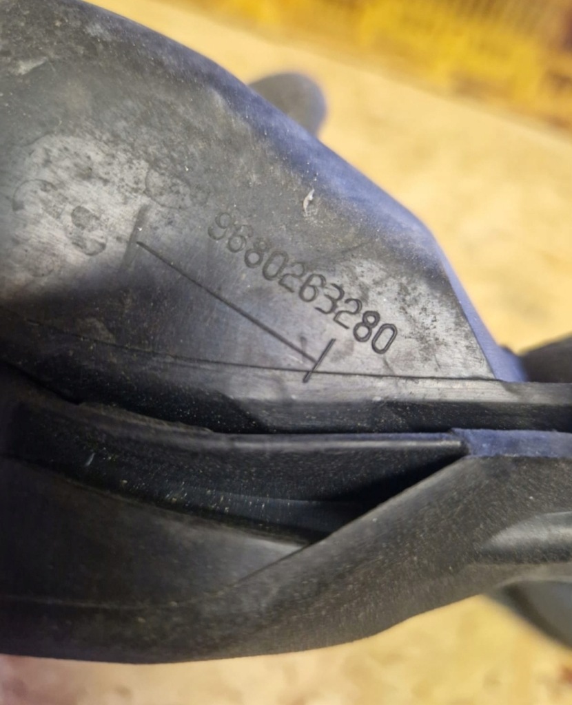 фото №4, Peugeot 207 cc прокладка крыша левый правый задняя