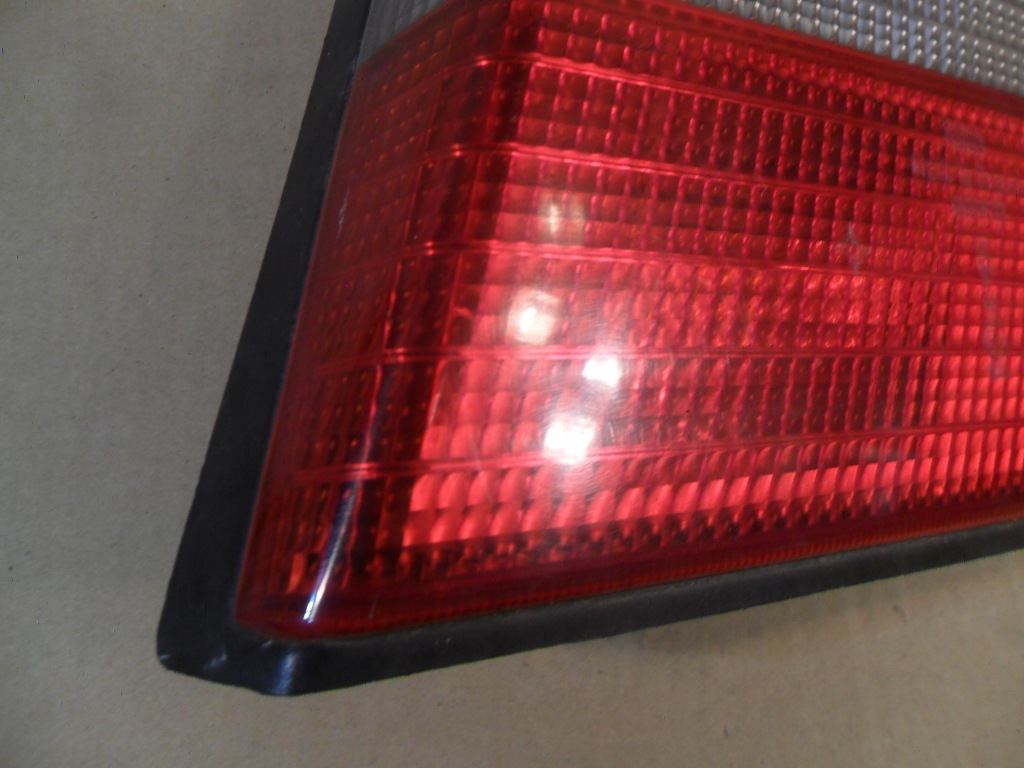 фото №3, Лампа правый задняя w крышка nissan primera p11