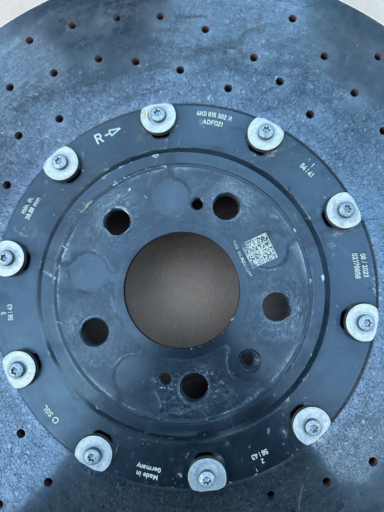 фото №11, Тормозные диски тормозные керамические audi rs6 rs7 c8 440m 4k0651301ad j 4k0651302r e