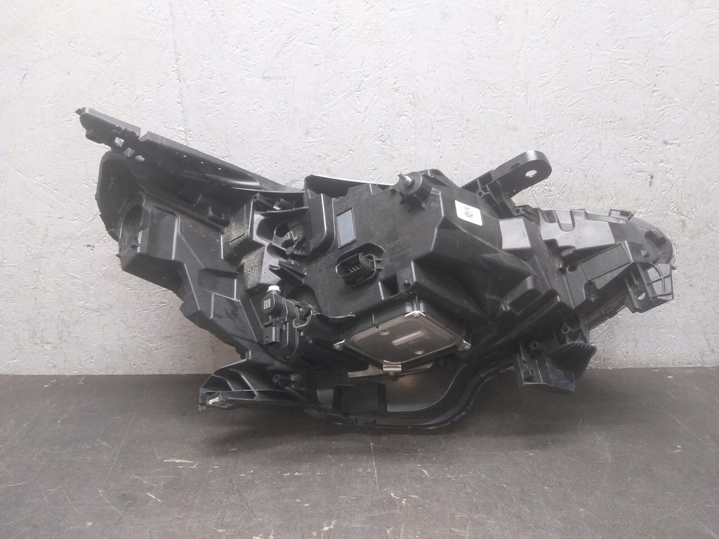 фото №4, Лампа перед левая renault clio v 5 full led 260609987r