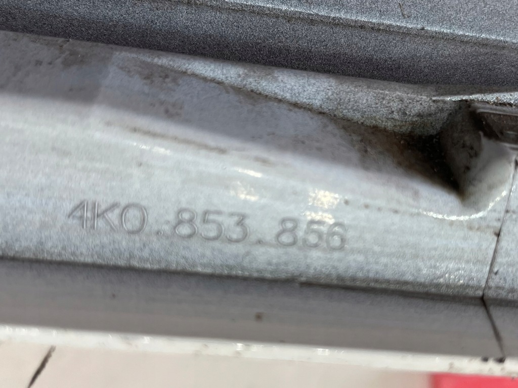 фото №13, Audi a6 c8 4k0 молдинг поріг права 4k0853856