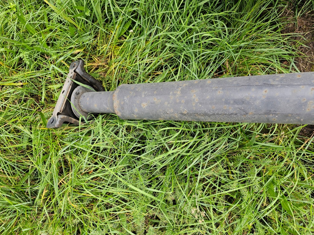 Wał привідний привідний середній підпора вала renault midlum dxi диски 19.5 Зі Шроту