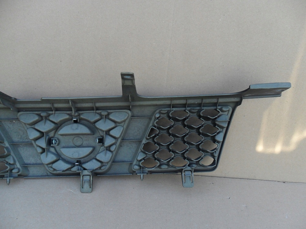 фото №12, Nissan x-trail t30 2003 2004 2005 2006 решітка радіатора