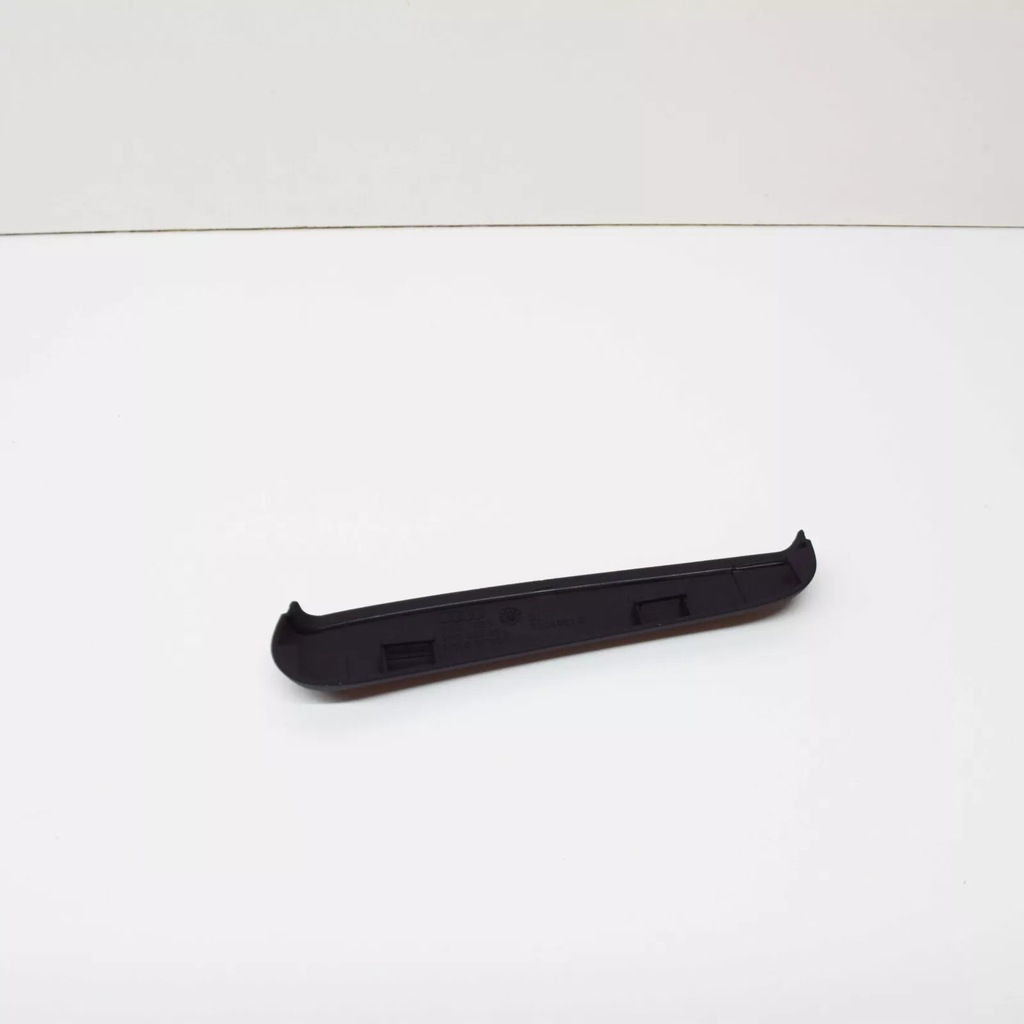 фото №1, Audi tt 8j mk2 передняя часть правый seat belt guide trim 8h08814586ps