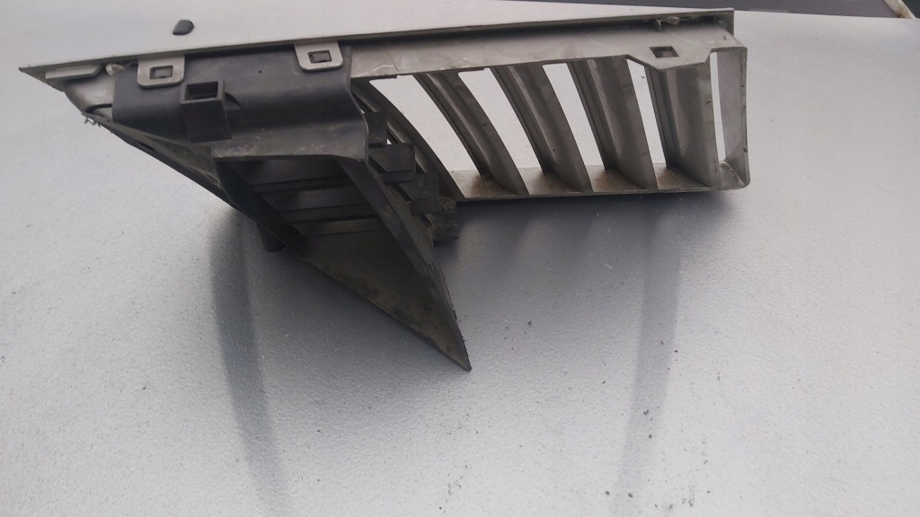 фото №2, Решётка радиатора решётка радиатора левый renault vel satis 8200096824