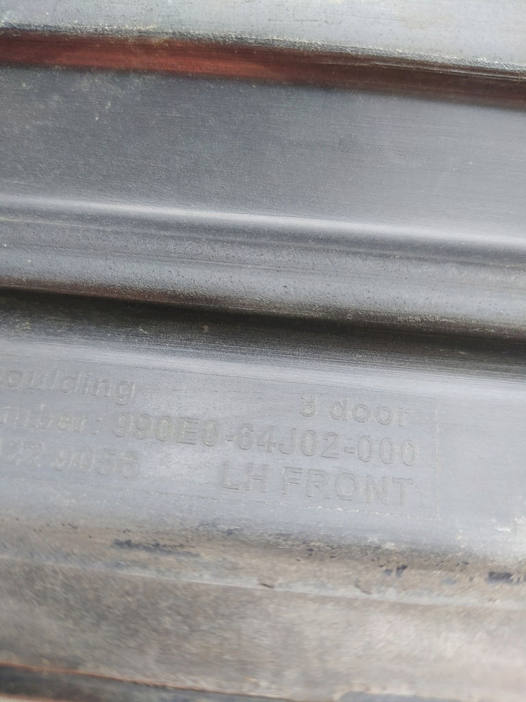 фото №9, Молдинг двері ліва - grand vitara 3d