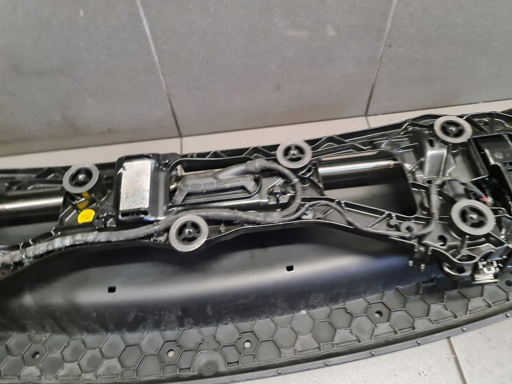 фото №6, Спойлер механізм кришки porsche panamera 971974224b