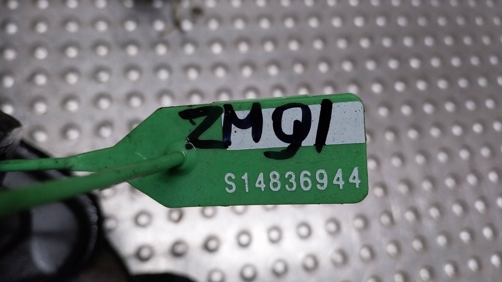 фото №7, Поворотный кулак ступица суппорт правый перед 20901 mercedes w203 w209 slk r171