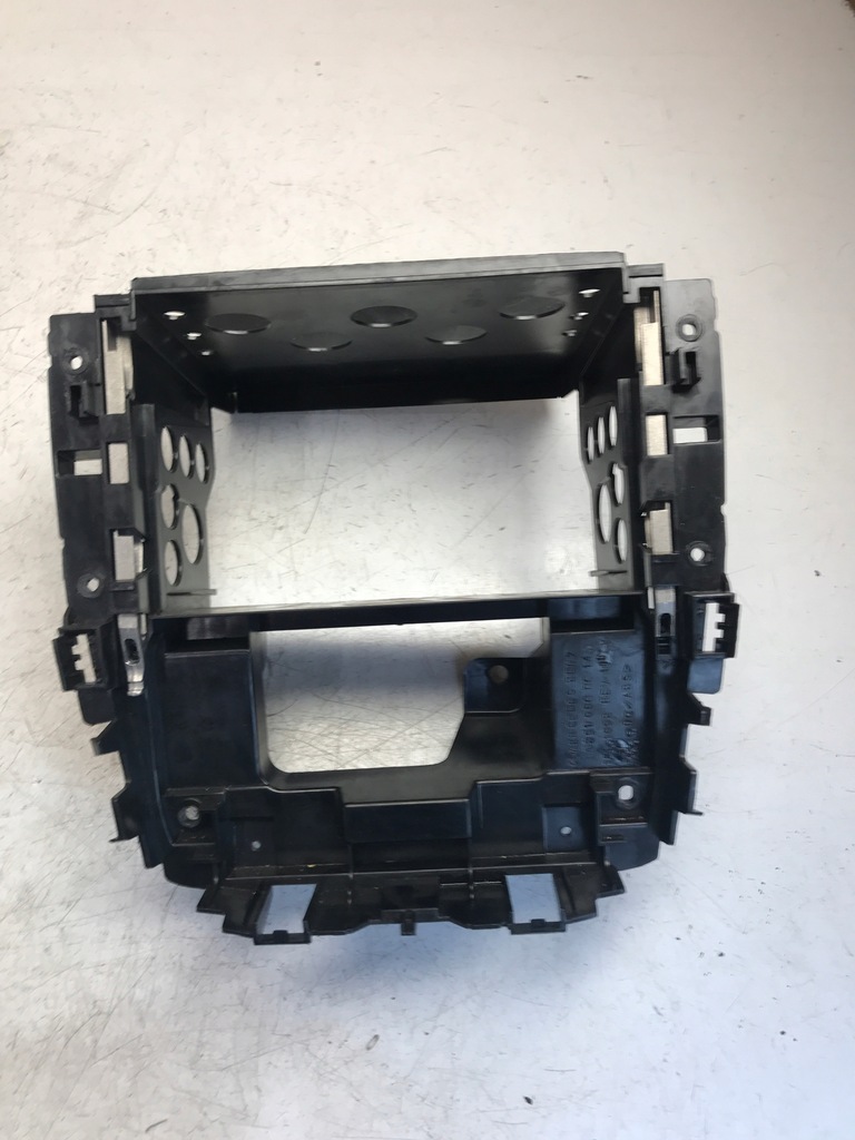 фото №1, Каркас рамка радио w251 r-klasa a2516800014