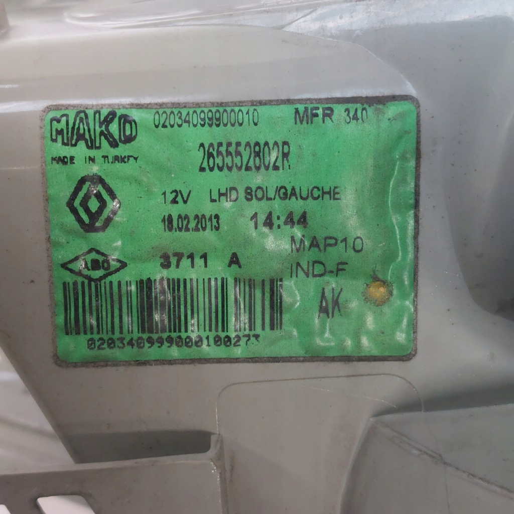 Renault fluence sedan лампа лівий задня mako 265552802r в Україні