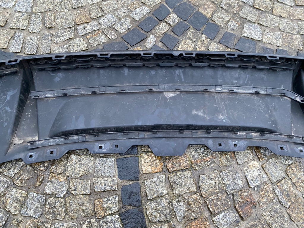 Купити Audi e-tron 4ke спойлер накладка бампера задня 4ke807835c оригінал