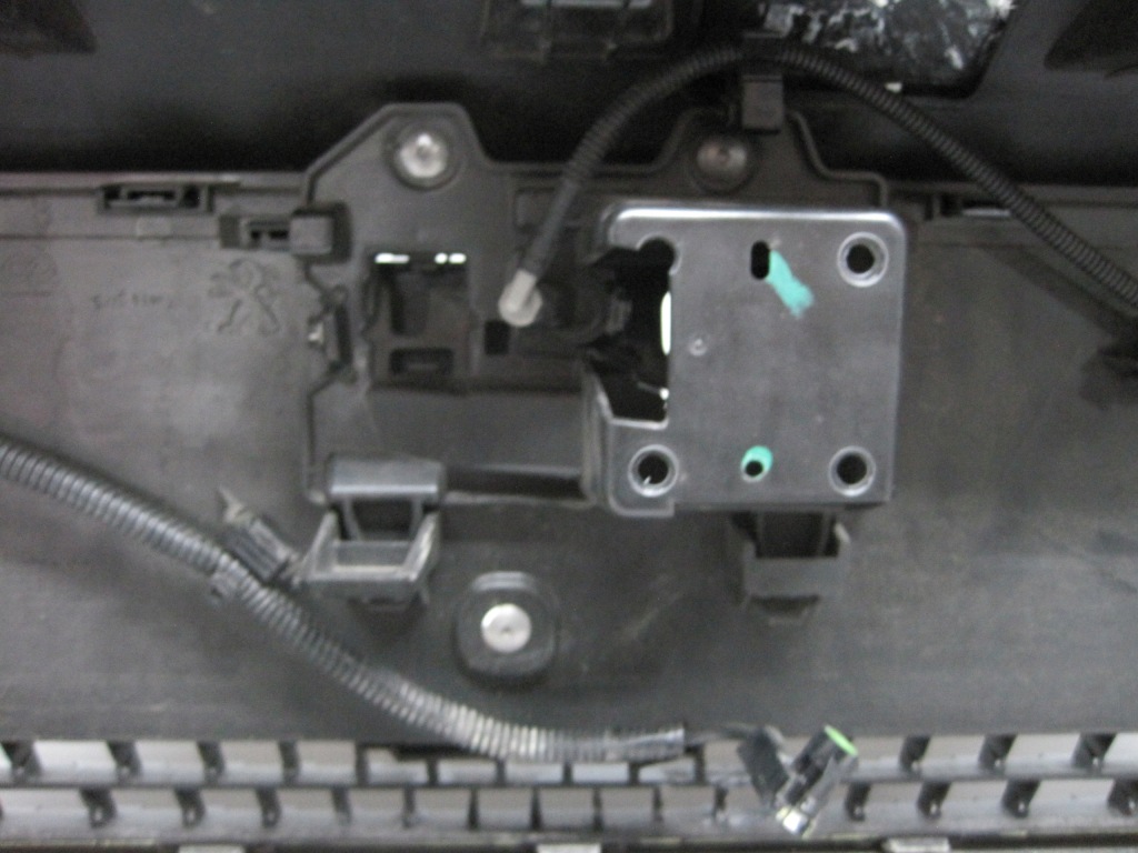 фото №10, Бампер перед peugeot 5008 gt 6 pdc 23r black передній