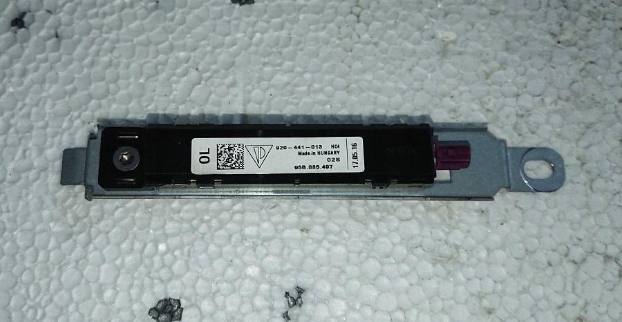 фото №1, Підсилювач антени porsche 95b035497