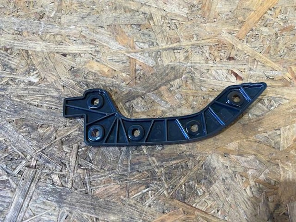 фото №1, Porsche taycan кронштейн спойлер перед 9j0807400 новый