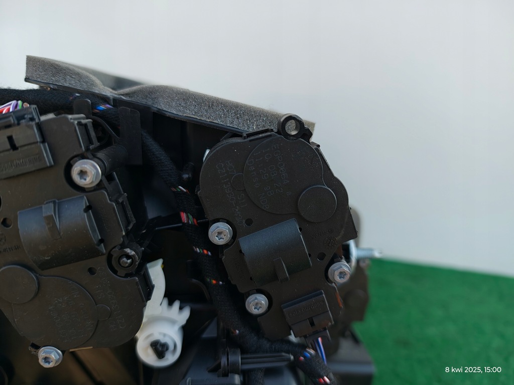 фото №7, Отопитель + двигатели audi e-tron gt porsche taycan 971971565a k90/kw319