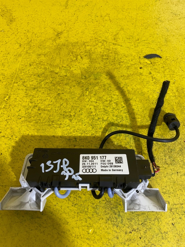 фото №1, Audi a4 b8 - датчик движения сигнализация 8k0951177