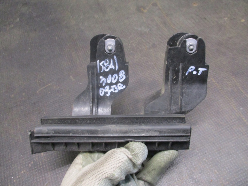 фото №1, Направляющая правый задняя 9682809880 peugeot 3008 i 07-13r