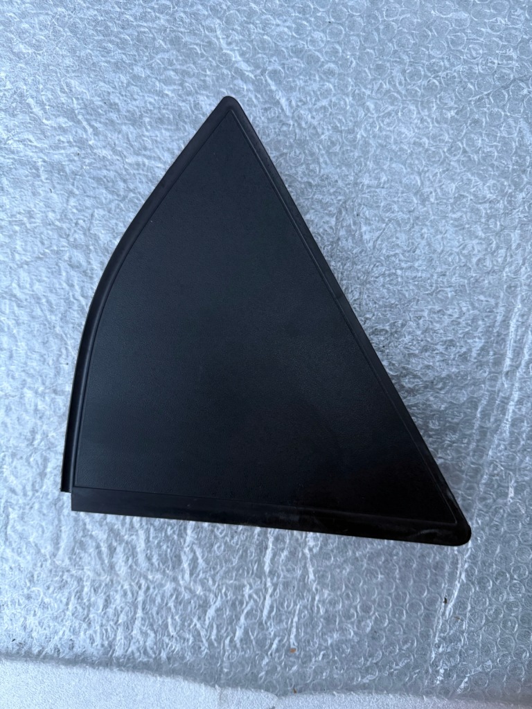 фото №1, Opel combo e berlingo iv заглушка крыла левая 9825216180 gielda