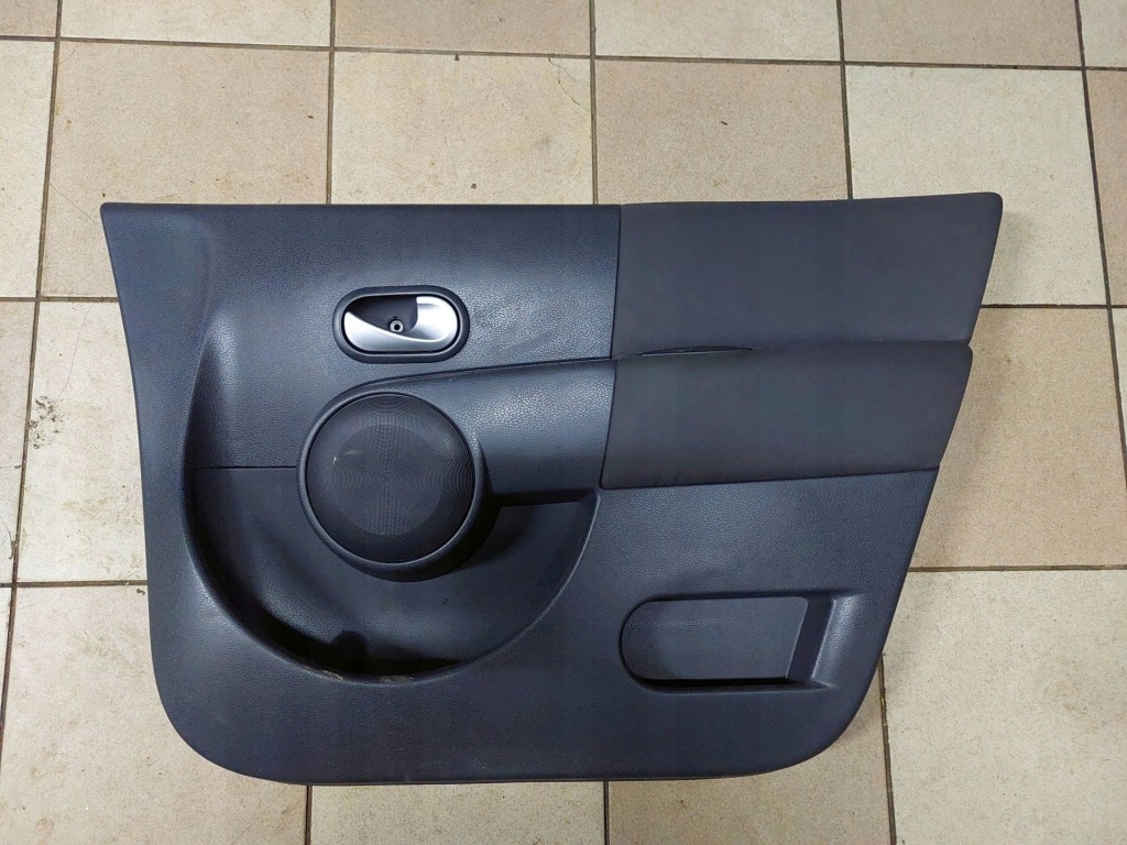 Купити Обшивка двері правий перед renault modus lift