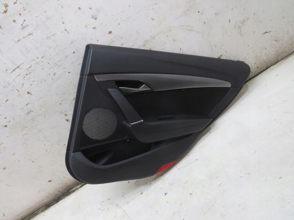 фото №1, Обшивка дверь правый задняя i40 lift 833043zai0