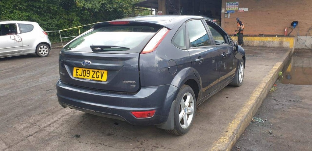 фото №7, Спойлер крышки задняя ford focus 2 facelift 2009 8m51-a44220-a