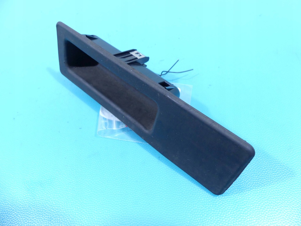 Купити Ручка кришки задній bmw f45 f46 7368752