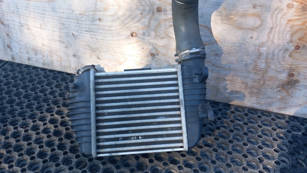 фото №3, Audi a6 c6 tdi радиатор интеркулер