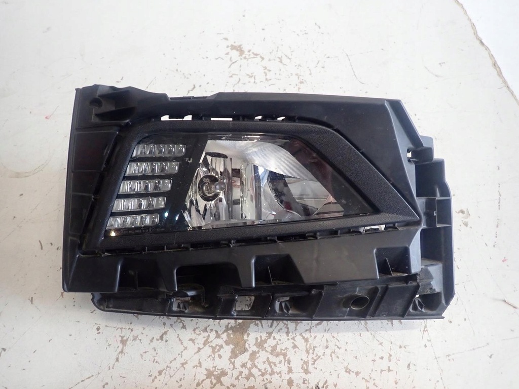 фото №1, Противотуманная фара правый vw polo vi 2017- 2g0941662