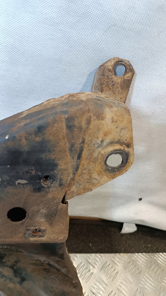 фото №6, Mitshubishi outlander 2.0b 2003r 4x4 подрамник подрамник подрамник