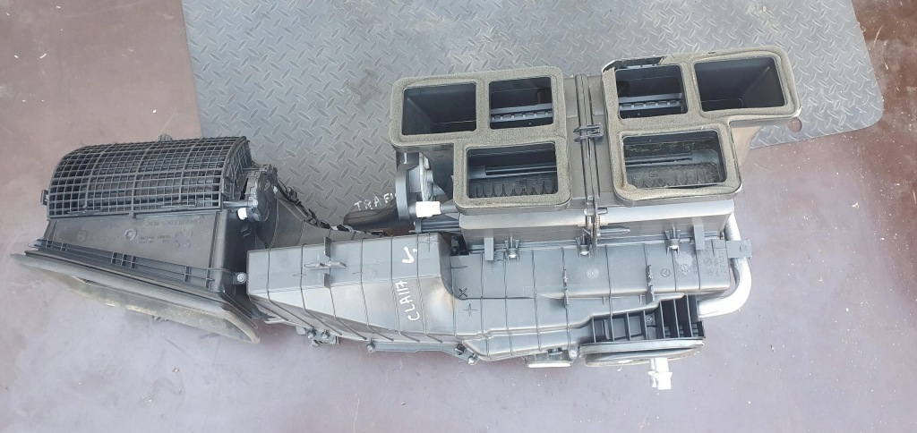 Купити Обігрівач 2.0 mercedes cla w117 a2468305401