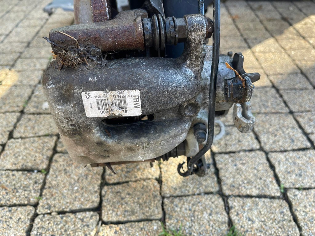 фото №1, Berlingo iii partner iii 08-17 partner суппорт левый правый задняя