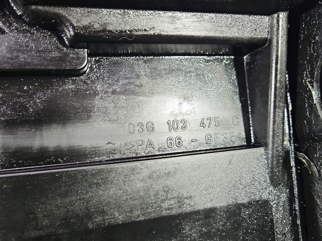 фото №6, Кришка клапанів vw touran i 2.0 tdi