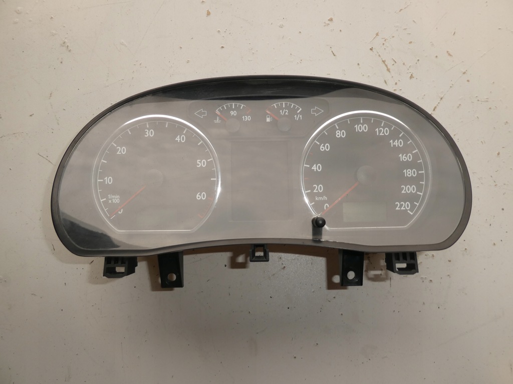 фото №1, Vw polo 9n счетчик приборы 6q0920802a