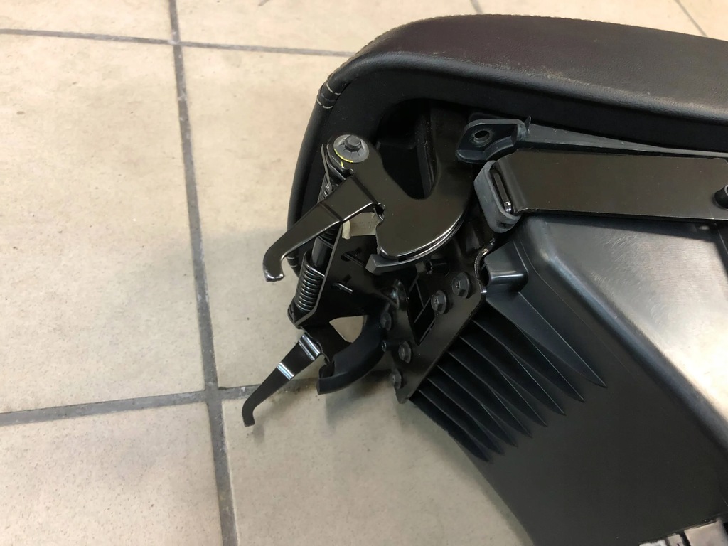 фото №14, Подлокотник w туннель jeep cherokee kl 1wz47trmaa