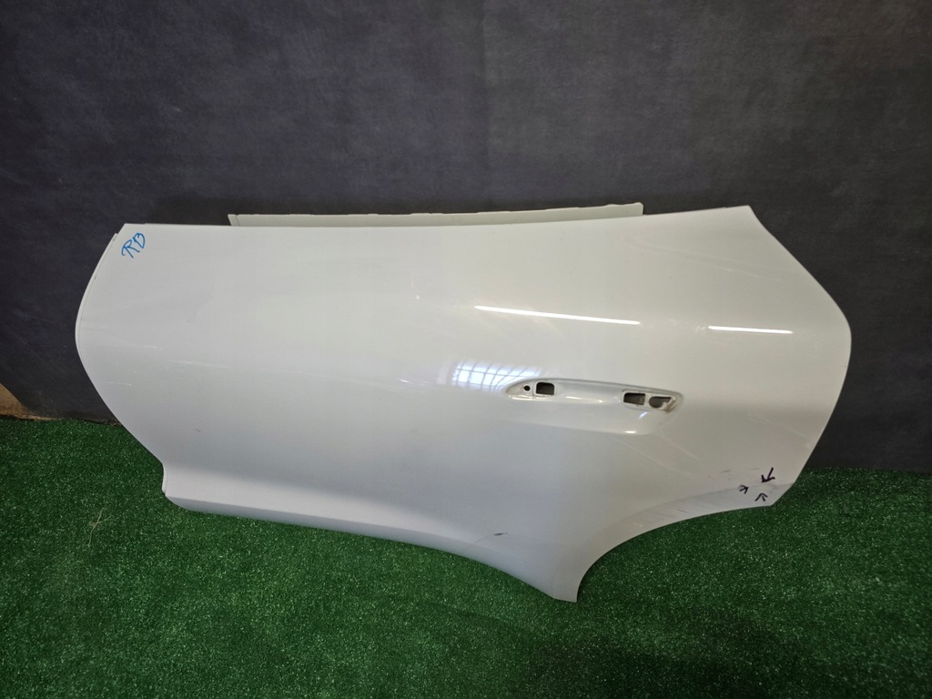 фото №5, Дверь левая задняя porsche taycan 9j1