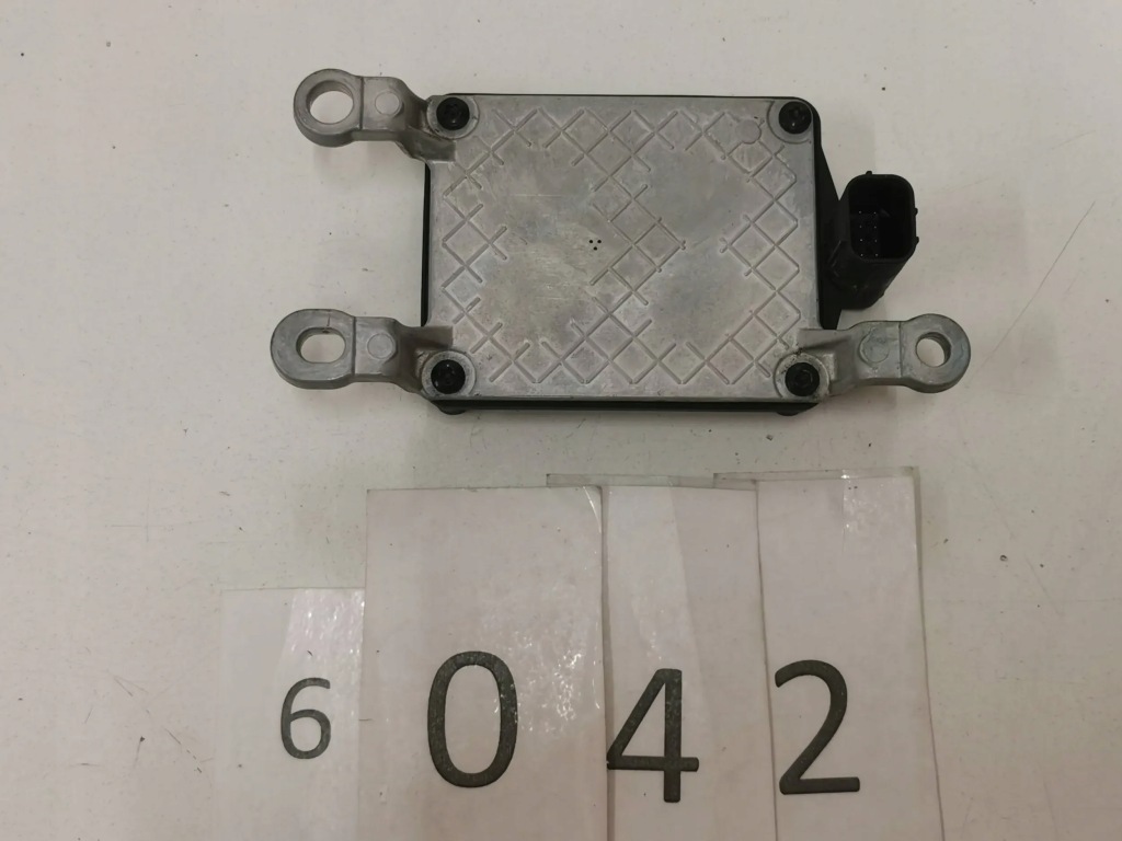 фото №1, Радар, датчик, distronic nissan leaf ii 28438-5sa2c 6.042