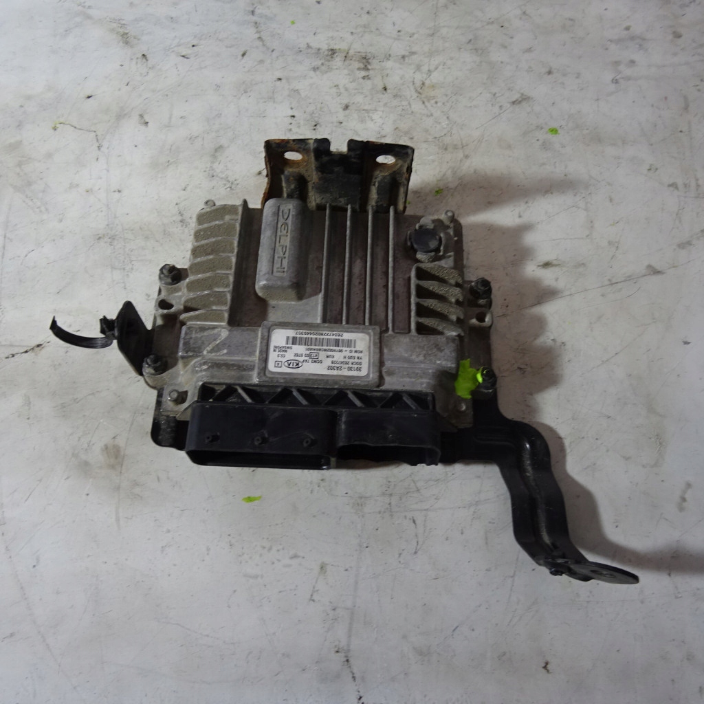 фото №1, Kia venga 1.4crdi блок управления 39130-2a302