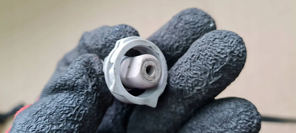 фото №12, A4 b9 8w шланг трубка wody 2.0 tdi 8w0121081ar a5 8w