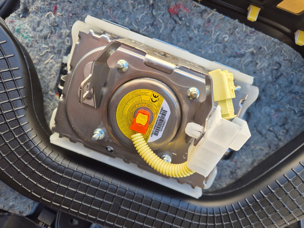 фото №13, Toyota aygo ii peugeot 108 ii citroen c1 ii подушка безопасности консоль оригинал комплект