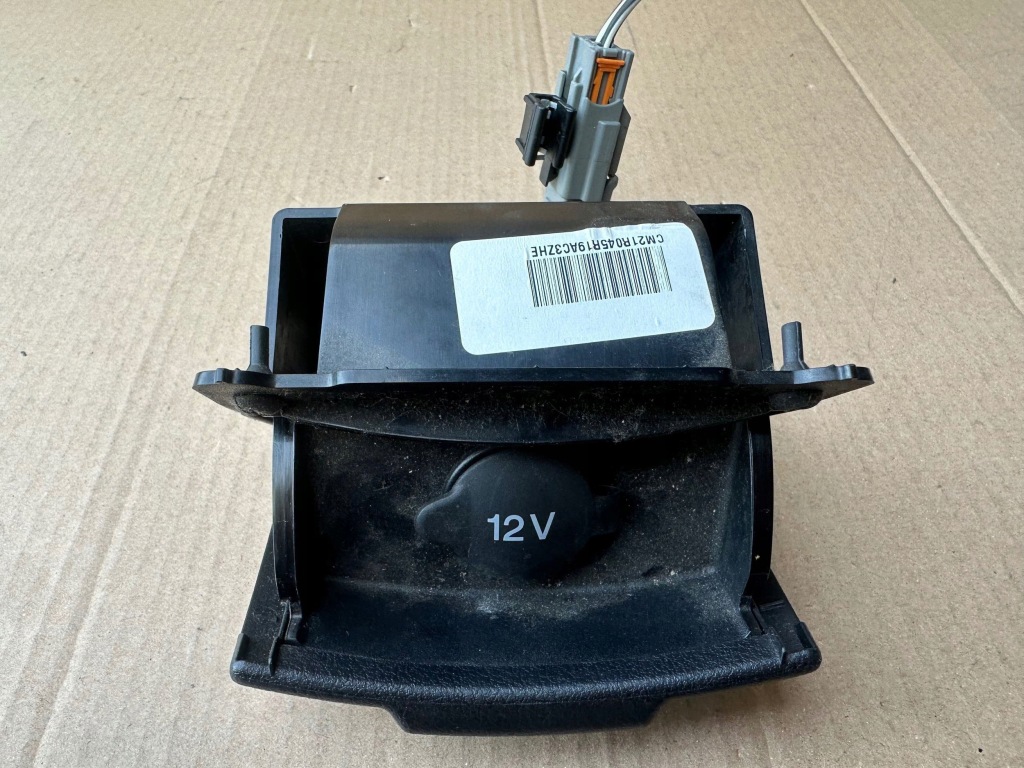 Ford s-max mk1 рестайлінг  роз'єм 12v попільничка cm21-r045r19-a Зі Шроту