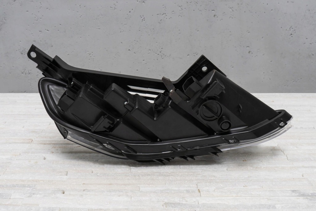 Hyundai santa fe tm 18-20 фара до рух dziennej drl led ліва 92207s1000 в Україні