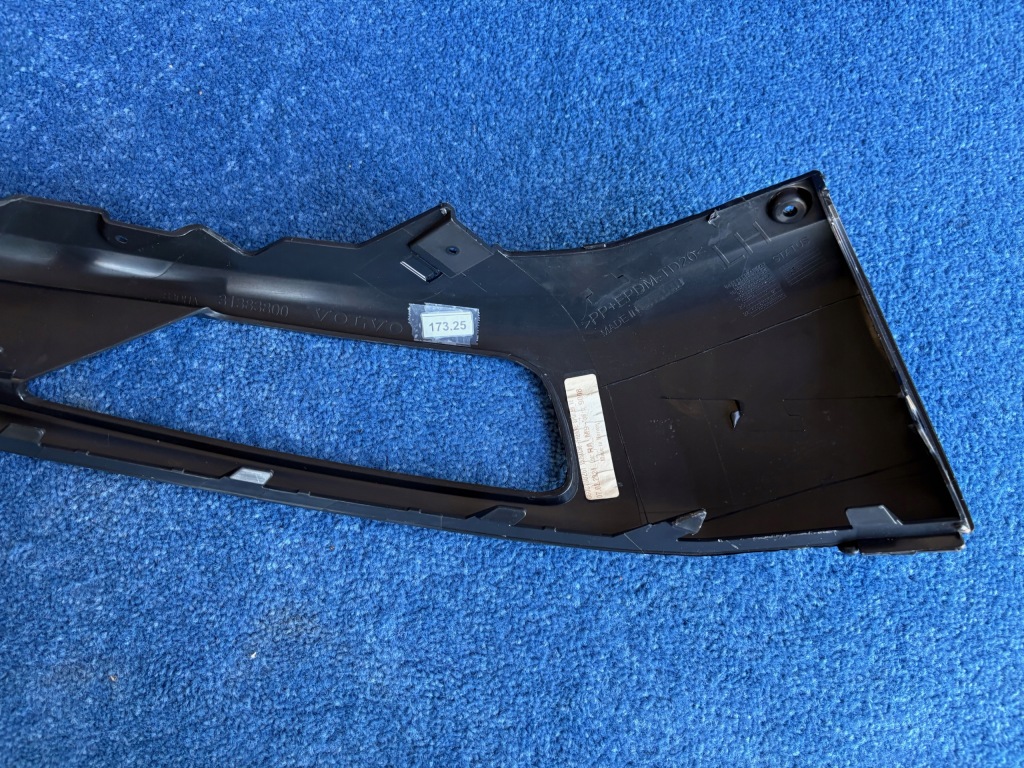 Volvo xc90 2 решётка бампера решётка  левое  перед передняя 31383800 Цена