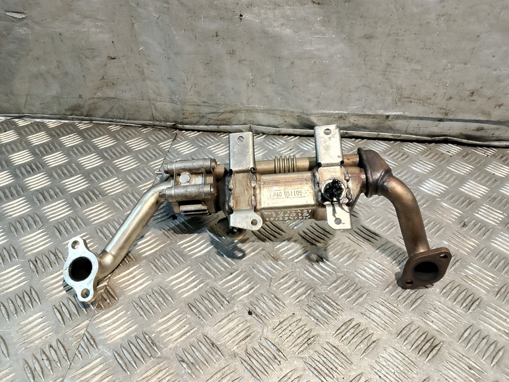 Радіатор вихлопних газів lexus is 220 2.2 d Зі Шроту