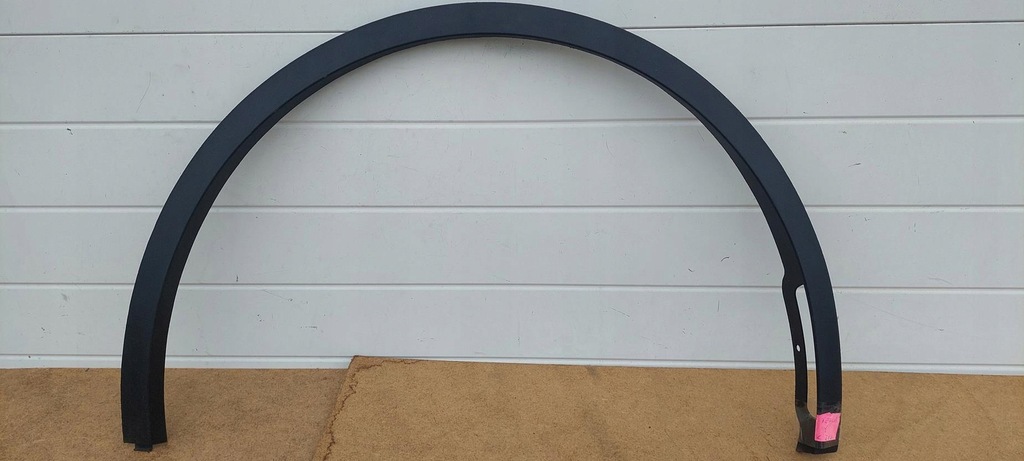 фото №1, Tesla y молдинг права