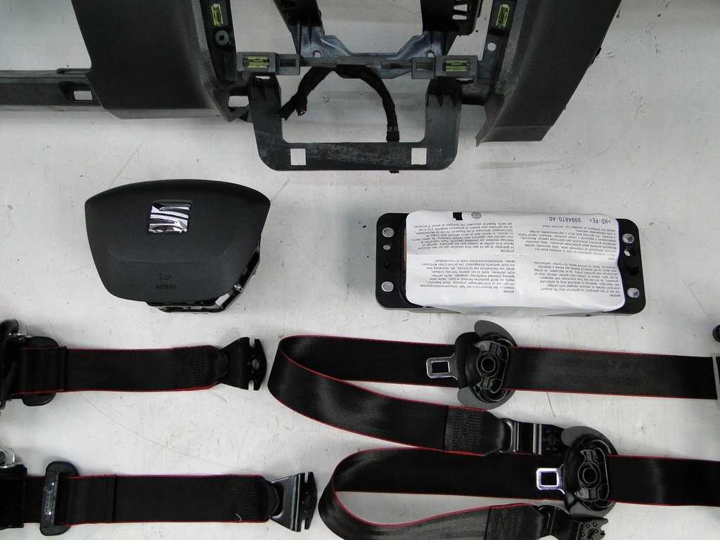 фото №3, Приборная панель консоль подушка безопасности seat ibiza 6f0 ryski