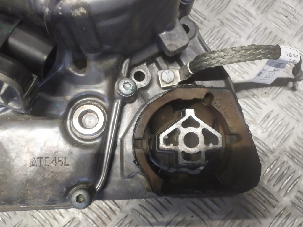 фото №9, Bmw оригинальный номер 7505376 x5 f15 x6 f16 редуктор коробки передач