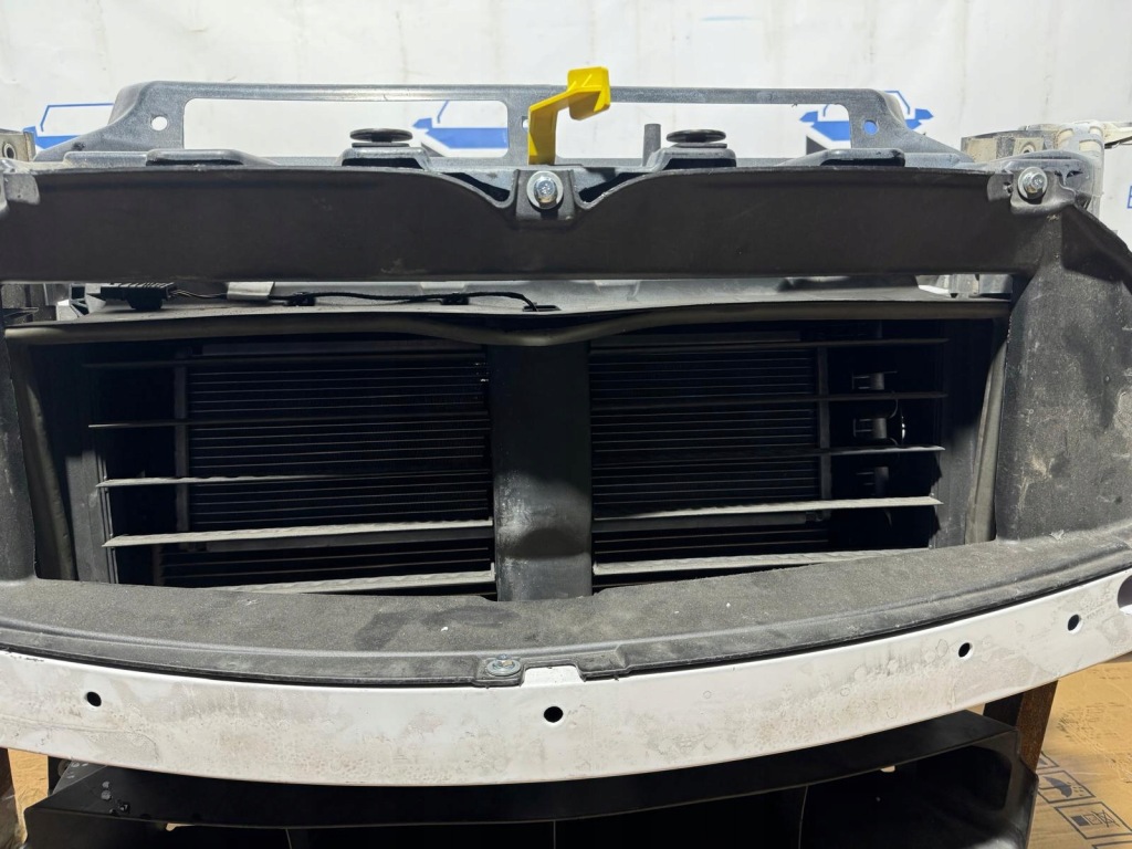 Набор бампер pas перед радиатор вентилятор лампы ксенон maserati levante в Украине