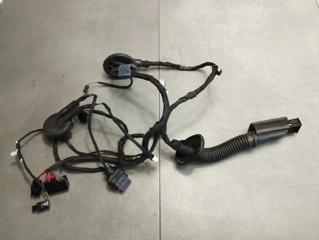 фото №1, Audi a5 8t жгут дверь правая задняя 8t8971688aa