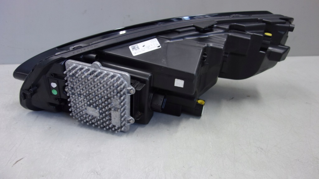 Jaguar e-peace фара передняя led j9c313w029ec Недорого