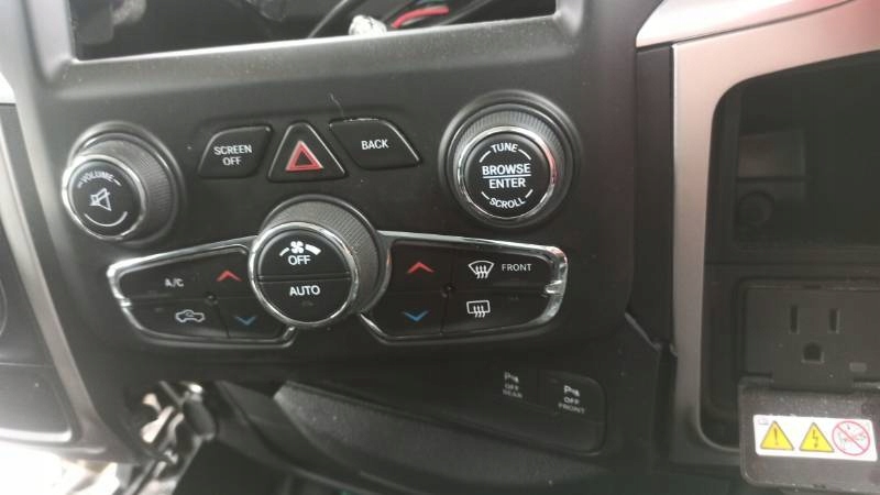 фото №1, Dodge ram 14- панель кондиционера 1uj97dx9aj